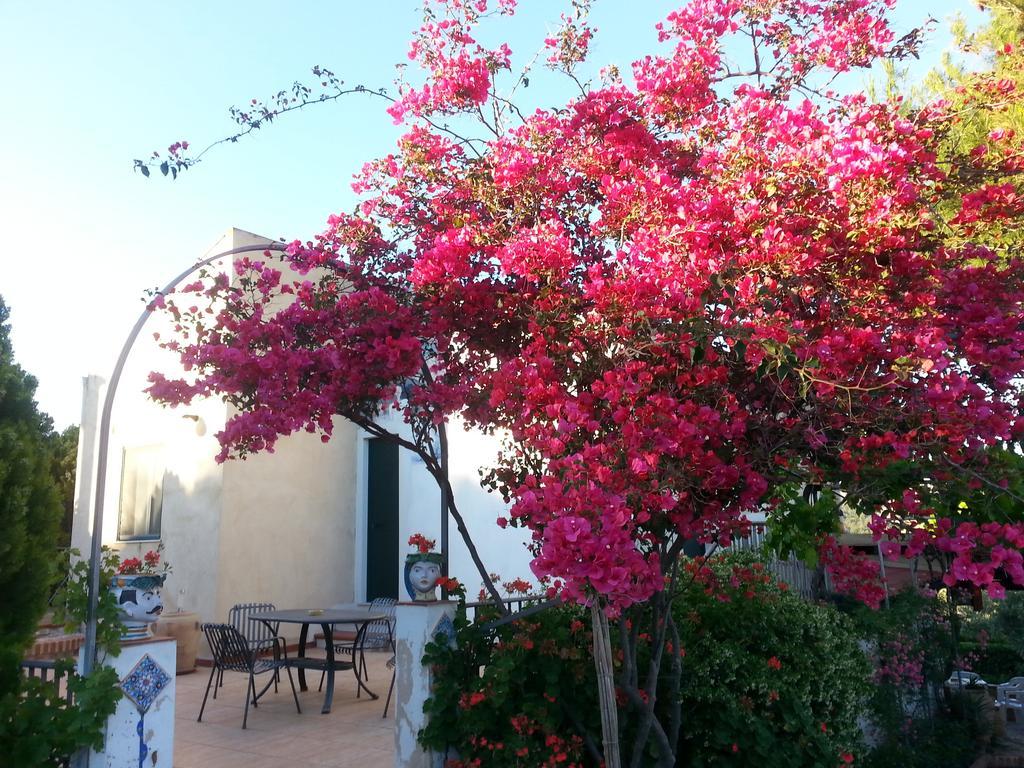 B&B La Casa Dell'Artista Assoro Экстерьер фото