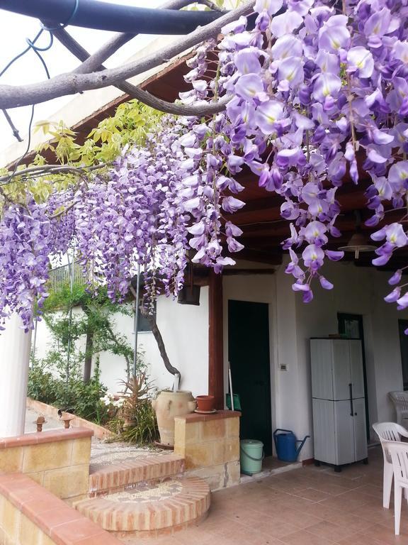 B&B La Casa Dell'Artista Assoro Экстерьер фото